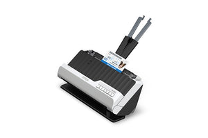 Escáner Epson DS-C330 preparado para digitalizar una tarjeta de identificación